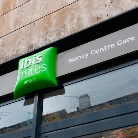Ibis Styles Centre Gare 3* נאנסי