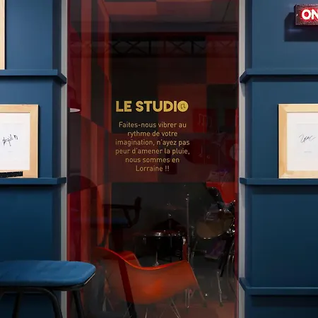 Ibis Styles Centre Gare נאנסי