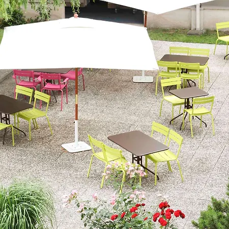 Отель Ibis Styles Centre Gare 3*