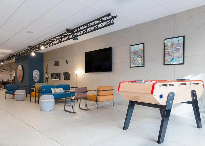 イビス　スタイルズ サントル ガール 3*